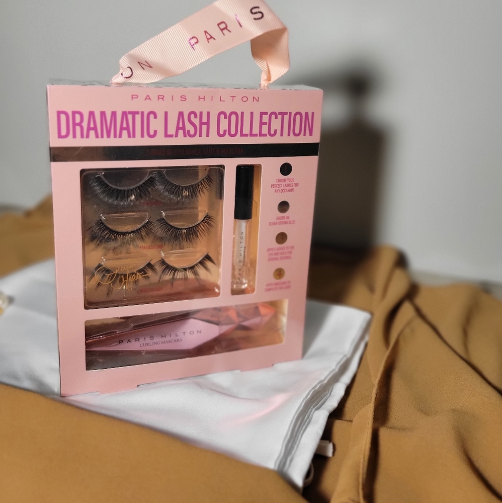 Eyelashes By Paris Hilton